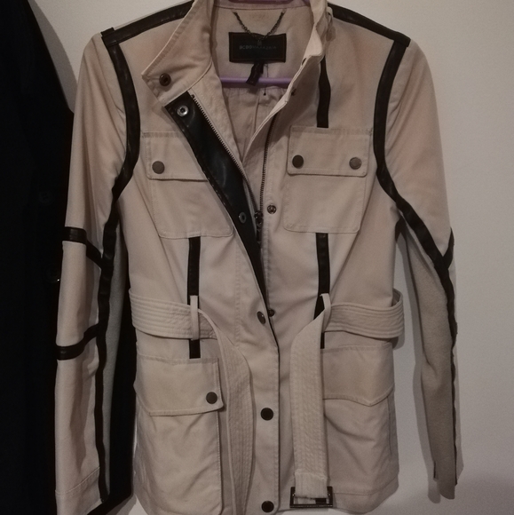 Coat - Picture 2 of 3
